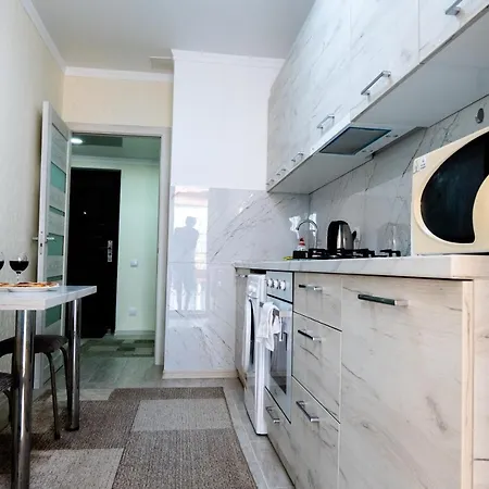 Apartament Confortabil Si Cald In Centrul Chisinaului Lev Tolstoi 43a